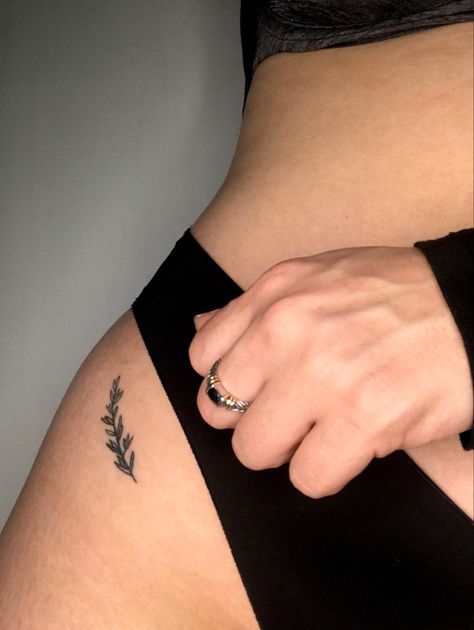 Tatuaje romero cadera Rosemary And Rose Tattoo, Rosemary Branch Tattoo, Olive Branch Tattoo On Hip, Rosemary Plant Tattoo, Rosemary Tattoo Design, Rosemary Tattoo Minimalist, Olive Branch Hip Tattoo, Rosemary Tattoo Meaning, Plant Hip Tattoo