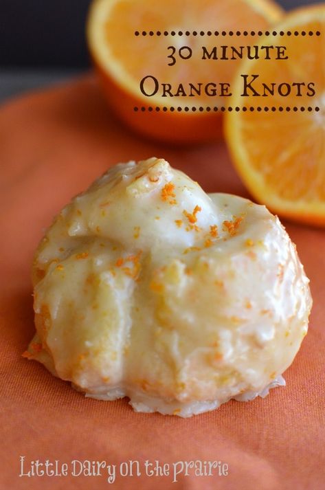 Orange Knots, Orange Sweet Rolls, Breakfast Sweets, Sweet Roll, Köstliche Desserts, Orange Recipes, Breakfast Brunch Recipes, Breakfast Treats, Breakfast Dishes