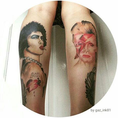 David Bowie Tattoo Ideas, Old School Sleeve, Musician Tattoo, David Bowie Tattoo, Tattoo Thoughts, Portrait Tattoos, 3 Tattoo, Red Ink Tattoos, Human Canvas