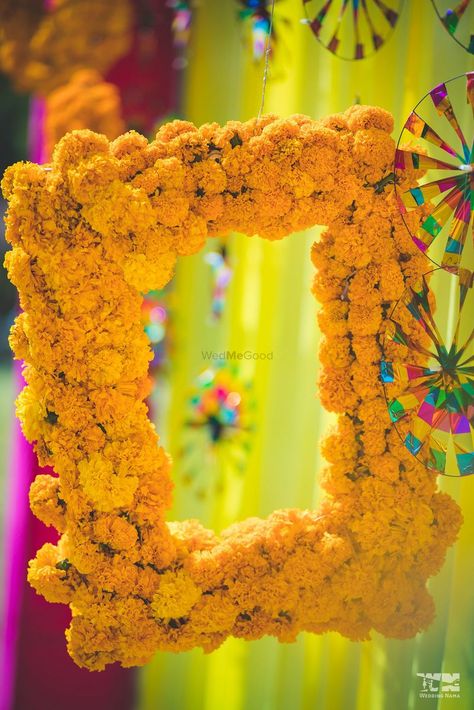 Genda Phool Decoration, Genda Phool, Lehenga Jewellery, Pictures Wedding, Photo Booth Frame, Wedding Register, Outdoor Wedding Decorations, Plan Planner, Bridal Photos