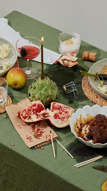 Cabbage Tablescape, Food Installation, Medieval Table, Candle Dinner Table, Moss Table, Laura Jackson, Fruit Candles, Santa Margherita, Creative Jewelry Photography