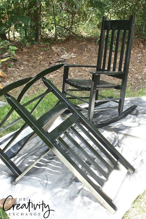 Tips for getting a flawless durable finish on outdoor furniture Painting Outdoor Wood Furniture, Painting Metal Outdoor Furniture, Outdoor Furniture Makeover, Rocking Chair Makeover, Painted Outdoor Furniture, Used Outdoor Furniture, Wooden Rocking Chairs, Outdoor Wood Furniture, Porch Furniture