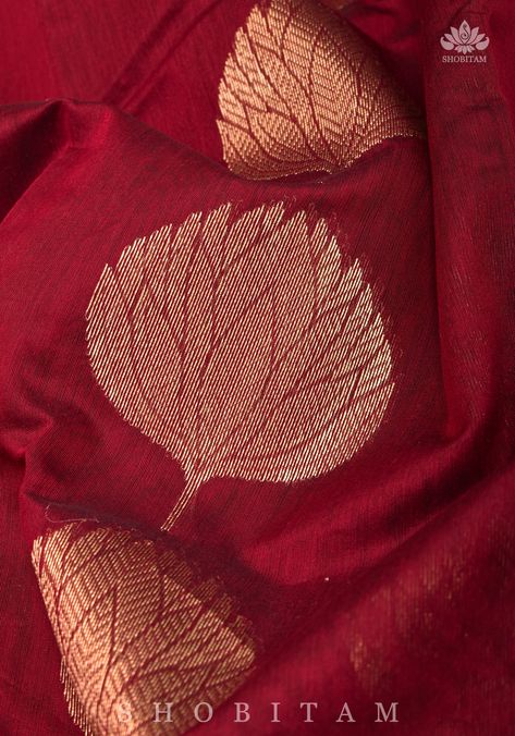 Pure Chanderi Silk Cotton Saree with large intricate motifs and tissue border on both sides is nothing but sheer delight! Chanderi is a favorite among Bollywood heroines due to their sheer texture and sophistication. Note: Blouse fabric included with Saree is running material ( plain off white without motifs) with border. Blouse fabric is cut and separated from Saree. Saree has falls and pico done. Sheer Texture, Chanderi Sarees, Kalamkari Painting, Chanderi Saree, Chanderi Silk Saree, Saree Photoshoot, Silk Cotton Sarees, Banarasi Sarees, Blouse Fabric