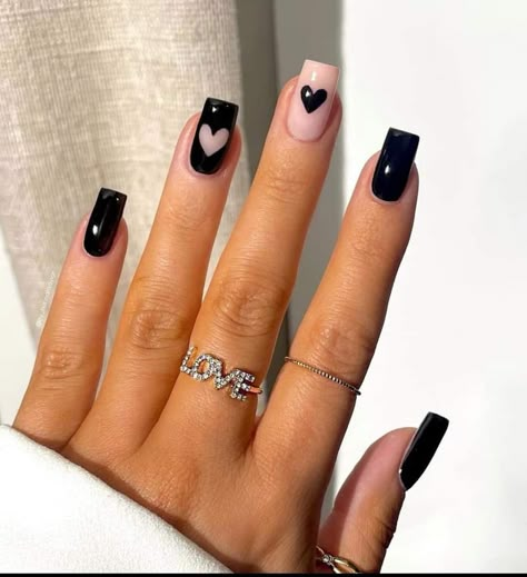 Cute Nails Acrylic Short Black, Short Acrylic Nails Designs Black, Black White And Pink Nails, Emerald Nails, Subtle Nails, Black Nail Designs, Vacation Nails, Short Acrylic Nails Designs, Heart Nails