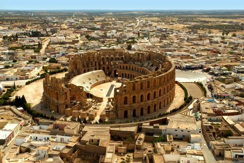 El Djem, Mahdia , Tunisia Rome Antique, Roman History, Historical Monuments, Ancient Architecture, Famous Places, Historical Place, Ancient Ruins, Ancient Rome, Ancient Cities