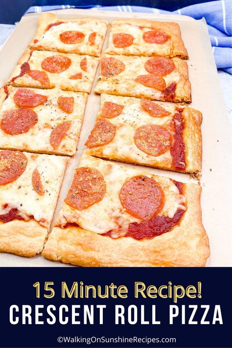 Dinner is ready in 15 minutes when you're making pizza with crescent rolls. A light, crispy shortcut recipe w/your favorite toppings. Crescent Pizza Recipes, Pizza With Crescent Rolls, Pizza Crescent Roll, Crescent Dough Sheet Recipes, Crescent Pizza, Crescent Roll Recipe, Easy Crescent Roll Recipes, Crescent Roll Recipes Dinner, Recipes Using Crescent Rolls