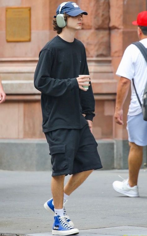 Timothee Chalamet Streetwear, Timothée Chalamet Style, Timothy Chalamet Outfits, Timothee Chalamet Style, Timothee Chalamet Outfits, Man Summer Outfit, Men Street Outfit, Trendy Boy Outfits, Mens Trendy Outfits