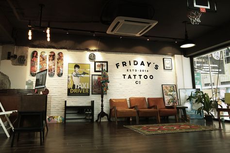 Friday's Tattoo HK | Tattoo Studio From Hong Kong High End Tattoo Shop, Tattoo Shop Interior Design Studios, Tattoo Studio Ideas, Tattoo Studio Decoration, Tattoo Shop Aesthetic, Tattoo Studio Logo, Mural Tattoo, Mobile Tattoo, Hk Tattoo