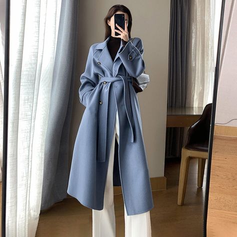 100% wool Front button closure Notched lapels Long sleeves Side-seam pockets Waist belt Dry Clean Item #2773 Women's wool long coat SIZE INFO XS=US2=UK6=EU32 S=US4-6=UK8-10=EU34-36 M=US8-10=UK12-14=EU38-40 ★★Please advise your height and weight and bust, I will make sure you choose the right size. Thrift Style, Wool Long Coat, Winter Mode Outfits, Mode Mantel, Winter Fashion Outfits Casual, Modest Dresses Casual, Hijab Outfits, Wool Overcoat, Long Coat Women