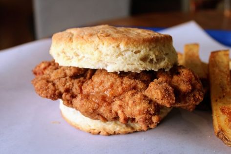 The closest I could get to a Bojangles copycat Cajun filet biscuit recipe is right here. The overnight marinade is key to the flavor of this chicken biscuit. Bojangles Cajun Filet Recipe, Maple Street Biscuit Company Copycat, Bojangles Copycat Recipes, Bojangles Chicken Recipe, Bojangles Biscuits Recipe, Bojangles Chicken, Bojangles Biscuits, Chicken Biscuits, Chicken Biscuit