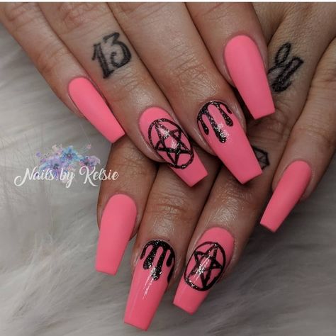 Nail Ideas For Rock Concert, Rock Band Nail Art, Band Nail Art, Rock Nails, Band Nails, Nail Styles, Rock Concert, Nail Games, Perfect Nails