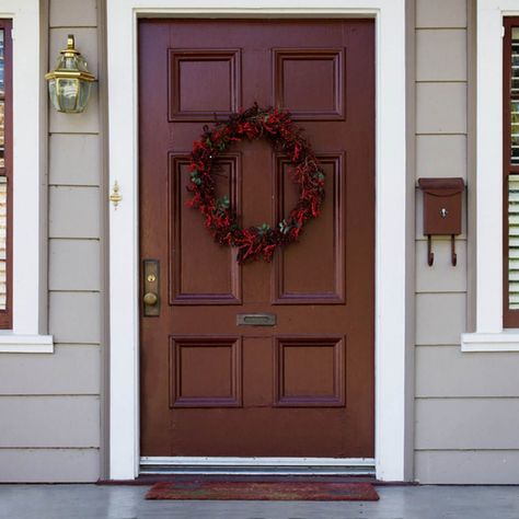 15 Stunning Front Doors — The Family Handyman Brown Front Doors, Painted Outdoor Furniture, Red Front Door, Front Door Paint Colors, Black Front Doors, Door Paint Colors, Wood Front Doors, Painted Front Doors, House Front Door