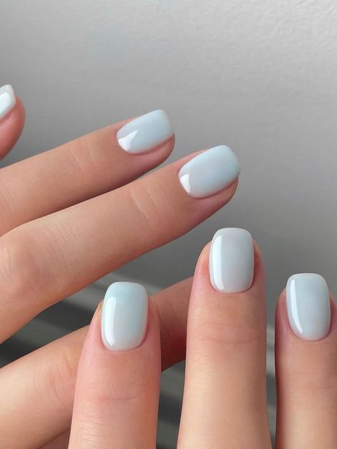 Korean summer nails: light blue Gel Nails Ideas Light Blue, Classy Short Square Nails, Light Blue Ombré Nails, Pastel Blue Gel Nails, Korean Nail Designs, Best Summer Nail Designs, Lexi Nails, Ombre Chrome Nails, Korean Nail