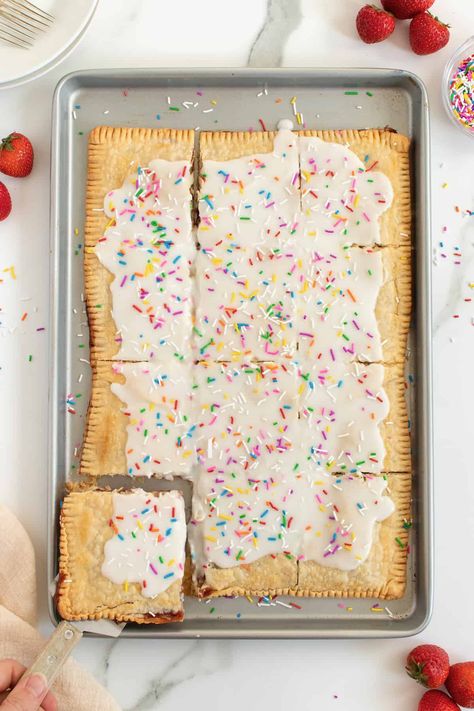 Homemade Strawberry Sheet Pan Pop Tart Strawberry Pop Tart Shortbread, Strawberry Pop Tart Recipe, Easy Lunches For Family, Homemade Bakery Recipes, Strawberry Pop Tart Pie, Easy Weekend Dessert, Strawberry Poptart Pie, Easy Yummy Baking Recipes, Crowded Kitchen Pop Tarts