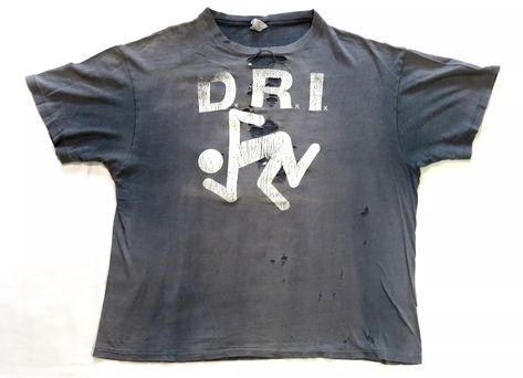 Distressed Tshirt Ideas, 2000s Shirts Graphic Tees, Dry Fit Tshirts, T Shirt Reconstruction, Punk Shirts, Punk Tshirt, Graffiti Shirt, Sinful Clothing, Sorting Clothes