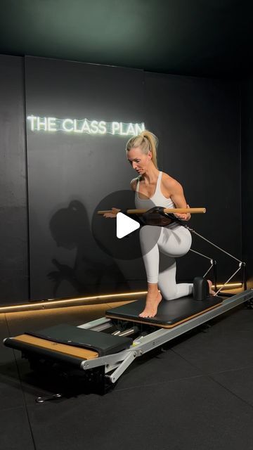 Korin Nolan | PILATES on Instagram: "Sunday reformer upper body flow 💪 I use one medium spring. All these exercises I filmed last week to slot into @theclassplan library check out our new website via the link in my bio ⬆️ and you can register now to get extra discounts when we launch 🚀 oh and we have a little survey too where you can be entered into a prize draw to win a membership when we go live ⭐️ happy Sunday xx  . . . . . #pilates #pilatesreformer #dynamicpilates #pilatesteacher #pilatesplanning #pilatesclass #pilatesinstructor #pilatesondemand #pilatesstrong #reformer #pilatesstudio" Body Flow, Pilates Reformer Exercises, Pilates Exercises, Prize Draw, Reformer Pilates, Pilates Teacher, Pilates Instructor, Pilates Studio, Pilates Reformer