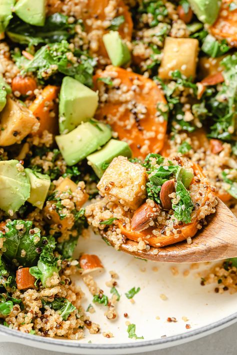 Pumpkin and Crispy Tofu Quinoa with Almond Butter Dressing - Modern Food Stories Quinoa And Tofu Recipes, Pumpkin Tofu, Quinoa Tofu, Almond Butter Dressing, Tofu Quinoa, Bliss Bowls, Butter Dressing, Pumpkin Quinoa, Modern Food