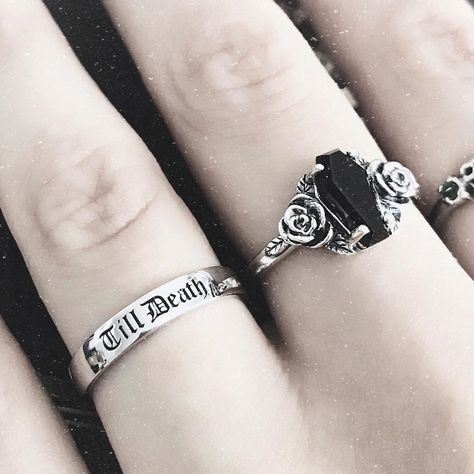 Goth Wedding Ring, Gothic Wedding Ring, Gothic Wedding Theme, Vampire Wedding, Dark Wedding Theme, Gothic Wedding Rings, Goth Ring, Gothic Engagement Ring, Wedding Types