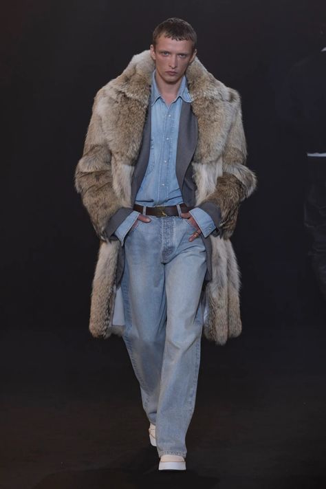 Rhude Men's Fall 2024 [PHOTOS] Mens Runway Fashion 2024, Men Fur Coat, Men Couture, Fur Jacket Men, Male Runway, Fur Coat Outfits, Boyfriend Fashion, Clothes Photography, Mens Runway