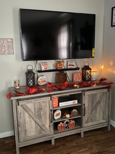 Fall Decor Ideas For Entertainment Center, Kitchen Decor Fall Ideas, Fall Tv Table Decor, New Home Fall Decor, Fall Decor Ideas For Living Room Cozy, Fall Decor Living Room Apartment, Tv Stand Decor For Fall, Fall Decor Restroom, Fall Home Decor Living Room Cozy