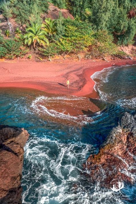 Red Sand Beach Hawaii, Pink Sand Beach Hawaii, Red Sand Beach Maui, Black Sand Beach Hawaii, Maui Hawaii Beaches, Genshin Dr, Story References, Beaches In Hawaii, Hawaii Living