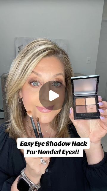 Jamie O'Donnell on Instagram: "Easy Eye Shadow Hack For Hooded Eyes!! Say A29 for info!! • • •  #hoodedeyes #mature #over40 #over50 #hoodedeyesmakeup #makeuptrends #makeuptips  #makeup #makeuptutorial #matureskin #over50makeup #matureskinmakeup #shimmer #agegracefully #naturalbeauty #growingoldgracefully #theccurl #easymakeup #eyeshadow #eyeshadowtutorial #antiaging #spring #springmakeup" 40 Yr Old Eye Makeup, Eyebrow Shaping For Hooded Eyes, Eyeshadow Over 50 Hooded Eyes, Eye Makeup Hooded Eyes Over 40, Eye Makeup For Hooded Eyes And Glasses, Makeup Tutorial Women Over 40, Eyeshadow For 50 Year Old Women, Eye Makeup For Women In Their 40s, Eye Makeup For Maturing Skin