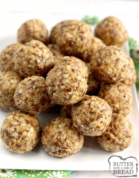 OATMEAL PEANUT BUTTER PROTEIN BALLS - Butter with a Side of Bread Oatmeal Peanut Butter Protein Balls, Peanut Butter Protein Balls, Workout Smoothie Recipes, Oatmeal Peanut Butter, Peanut Butter Energy Bites, Protein Balls Recipes, Peanut Butter Snacks, Breakfast Cookies Healthy, Healthy Protein Snacks