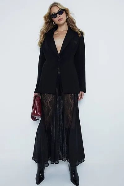 Lace skirts | SheerLuxe Maxi Lace Skirt Outfit Ideas, Long Black Lace Skirt Outfit, Long Lace Skirt Outfit, Black Lace Skirt Outfit, Long Black Lace Skirt, Lace Skirt Outfit, Black Lace Maxi Skirt, Dark Skirts, Lace Skirts