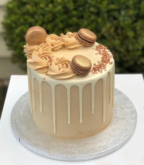 Megan on Instagram: “Caramel latte cake ☕️” Caramel Cake Decoration, Latte Cake, 30 Birthday Cake, Caramel Latte, Caramel Cake, Custom Cake, March 4, Custom Cake Toppers, Girl Cakes