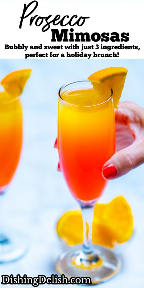 Prosecco Mimosas How To Make Mimosas, Prosecco And Orange Juice, Orange Juice Drinks, Breakfast Drinks, Fancy Lunches, Mimosa Recipe, Prosecco Cocktails, Beach Cocktails, Yummy Alcoholic Drinks