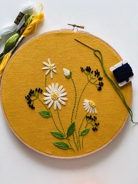 Embroidery On Yellow Fabric, Card Boards, Tassels Tutorials, Yellow Tote Bag, Yellow Embroidery, Simple Hand Embroidery Patterns, Green Birthday, Simple Embroidery Designs, White And Blue Flowers