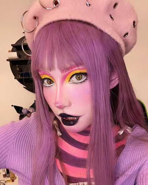 Cheshire Cat Eye Makeup, Cute Cheshire Cat Makeup, Chesire Makeup, Chesire Cat Halloween Costumes, Chesire Cat Costumes, Cheshire Cat Eyes, Cheshire Makeup, Cheshire Costume, Cheshire Cat Aesthetic