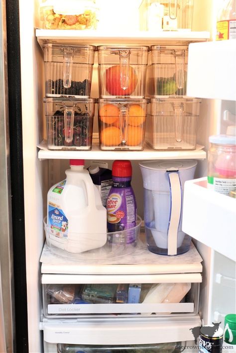 How to Organize Your Refrigerator Organize Fridge, Refrigerator Ideas, Simmer Pot Recipes, Expired Food, Nook Table, Clear Bins, Shelf Liners, Refrigerator Organization, Clear Container