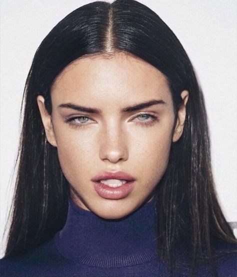 Aesthetic 00s, Messy Girl Aesthetic, Fuel The Fire, Rose Calloway, Kiss The Sky, 90s Supermodels, Model Aesthetic, Irina Shayk, Celebrity Look