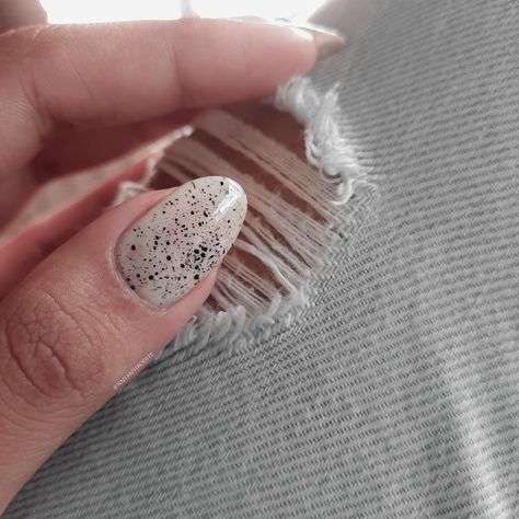 Nail Ideas Minimal, Speckle Nails, Speckled Nails, Owl Nail Art, Almond Nails Designs Summer, Owl Nails, Watermelon Nails, Romantic Nails, Moon Nails