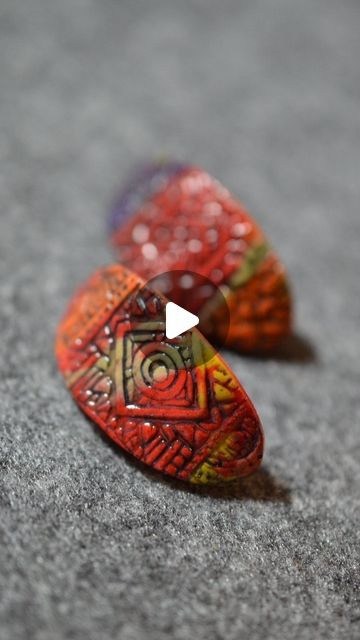 Fimo Jewelry Ideas, Fimo Ideas Jewelry, Polymer Clay Tutorials Free, Fimo Projects, Liquid Polymer Clay, Polymer Clay Tutorials, Boho Jewelry Diy, Polymer Clay Embroidery, Fimo Beads