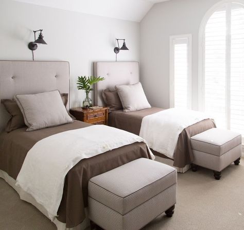 My upstairs guest room redo. Click through for more. Photo by Tori Aston. custom headboards, twin beds, ottomans, houndstooth Twin Beds Guest Room, Modern Guest Bedroom, Small Guest Bedroom, Bilik Idaman, Guest Bedroom Design, Son Bedroom, Guest Bedroom Decor, Twin Beds, Twin Bedroom