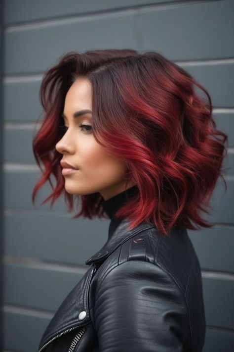 Shoulder Length Hairstyles Thick Hair, Red Bob With Highlights, Wavy Short Hairstyle Women, Red Lob Hairstyle, Long Bob With Color, Bob Hair 2024, Cute Shoulder Length Haircuts For Women, Short Hair Red Highlights, Bob Haircuts Thick Hair