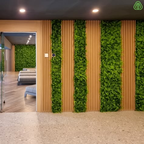 Commercial Feature Wall, Grass Accent Wall, Grass Wall Interior, Cafe Wall Design Ideas Interiors, Interior Wallpaper Texture Seamless, Interior Design White Walls, Office Green Wall, Interior Wallpaper Texture, Party Room Design