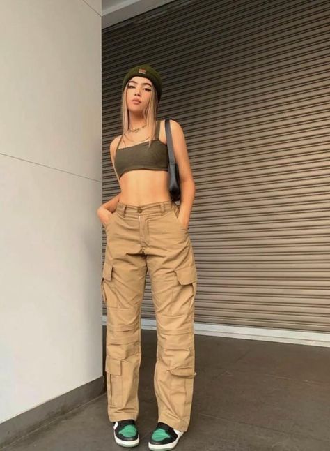 Baggy Clothes, Kleidung Diy, Tomboy Style Outfits, Looks Street Style, Streetwear Fashion Women, Elegantes Outfit, Swaggy Outfits, 여자 패션, Mode Streetwear