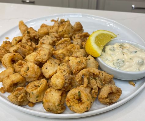 Cooking Calamari, The Best Appetizers, Crispy Recipes, Calamari Recipes, Fried Calamari, Frozen Seafood, Asian Grocery, Savory Recipes, Calamari