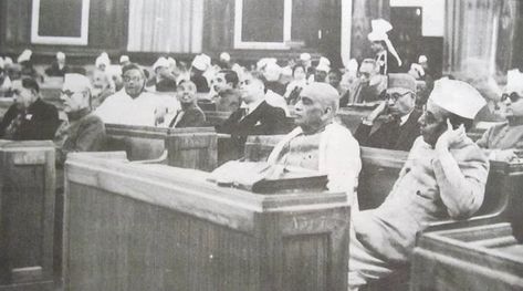 These 30 Pictures Are the Rarest Photographs Ever Captured in India Constituent Assembly, भारतीय इतिहास, Rajendra Prasad, Indian Constitution, Bhagat Singh, India First, The Constitution, Indian History, Rare Pictures