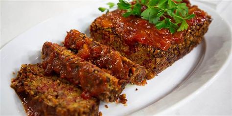 Give meatloaf a vegetarian makeover with beets, carrots and brown rice Beet Loaf, Meatless Loaf, Keto Lasagne, Vegetarian Meatloaf, Beets Carrots, Plant Proteins, Thyroid Healing, Eggplant Lasagna, Keto Lasagna