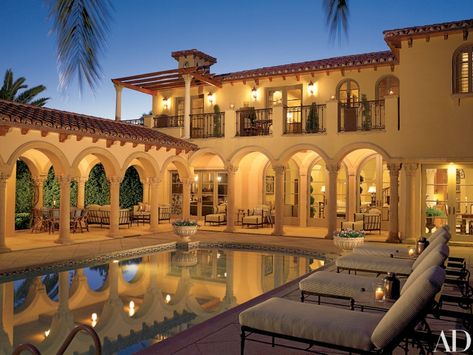 Boho Glam Home, Hacienda Style Homes, Mediterranean Architecture, Mediterranean Style Homes, Casas Coloniales, Hacienda Style, Enchanted Home, Spanish Style Homes, Mediterranean Decor