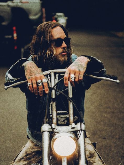 Billy Huxley, Biker Aesthetic, Biker Lifestyle, Harley Bikes, Biker Life, Bike Style, Mens Lifestyle, Men Fashion Casual Outfits, Biker Style