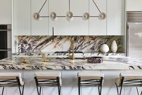 Kitchen Sitting Room, Saarinen Table, Cast Iron Tub, Travertine Coffee Table, Charming Kitchen, Rustic Traditional, Lincoln Park, Transitional Kitchen, Kitchen Cabinetry