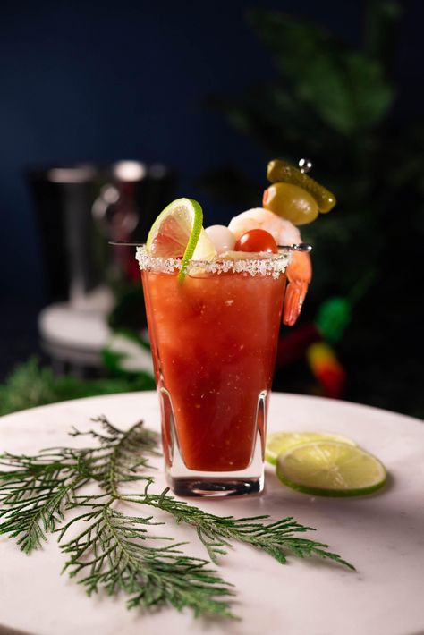 Caesar Cocktail, Cocktail Inspiration, Cocktail Recipe Book, Facebook Recipes, Popular Cocktails, Classic Cocktail Recipes, Brunch Drinks, Pickle Juice, Jello Shots