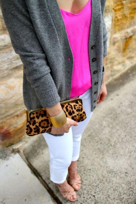 Leopard Outfits, Fun Outfits, Closet Wardrobe, Moda Chic, Wardrobe Inspiration, Style Fall, Physical Therapist, Looks Chic, Pink Outfits