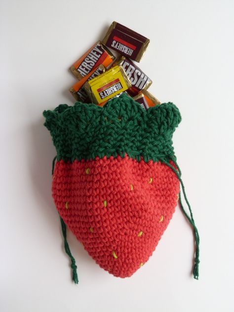 Drawing Bags, Crochet Drawing, Crochet Party, Drawstring Bag Pattern, Crochet Strawberry, Crochet Fruit, Crochet Abbreviations, Crochet Pouch, 자수 디자인