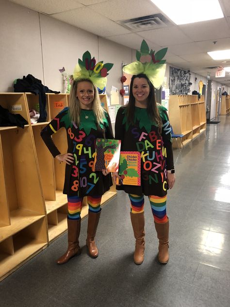 Homemade chicka chicka trees. ABC, and 123. Math and literacy coaches. Boom Chicka Boom Costume, Chicka Chicka Boom Boom Trunk Or Treat, Chika Chika Boom Boom Costume, Math Costume Ideas, Math Costume, Chicka Chicka Boom Boom Costume, Storybook Costumes, Kids Book Character Costumes, School Halloween Costumes